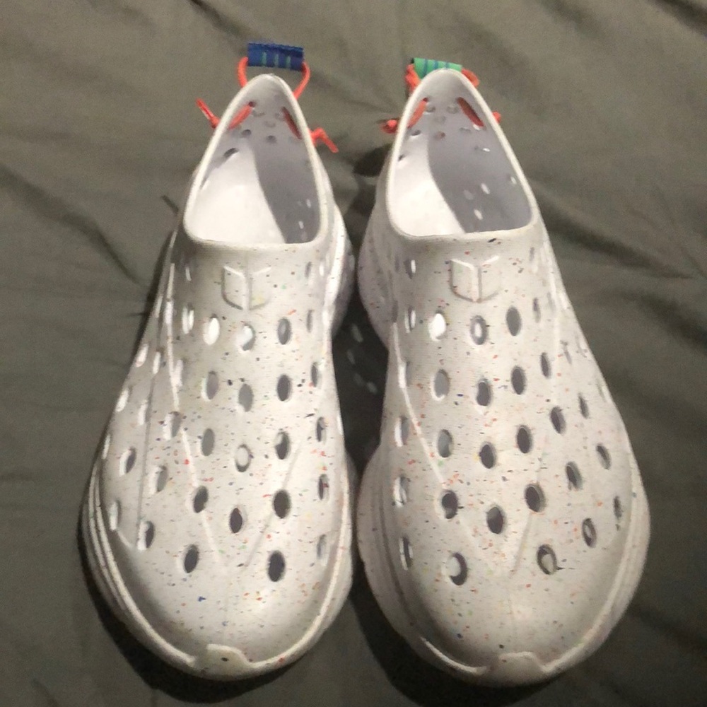 Kane recovery shoes, sz 10